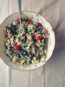 Quinoa met aubergine en spinazie (Met vegan optie)