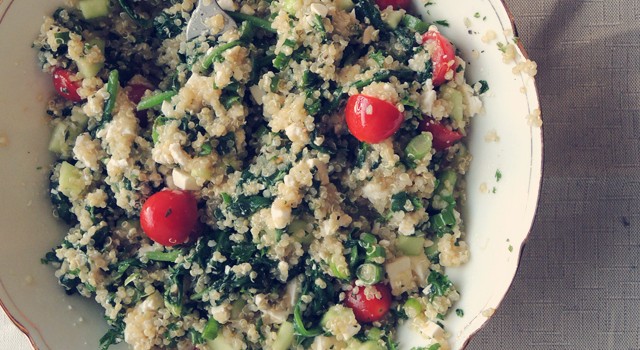 Quinoa met aubergine en spinazie (Met vegan optie)