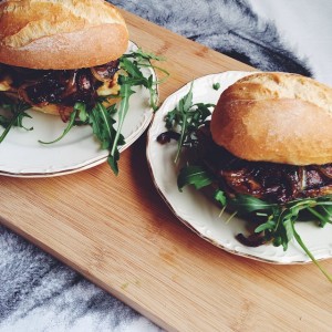 halloumi portobello burger recept