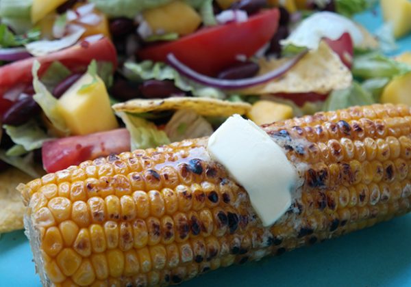 Recept: mexicaanse salade met gegrilde maiskolf