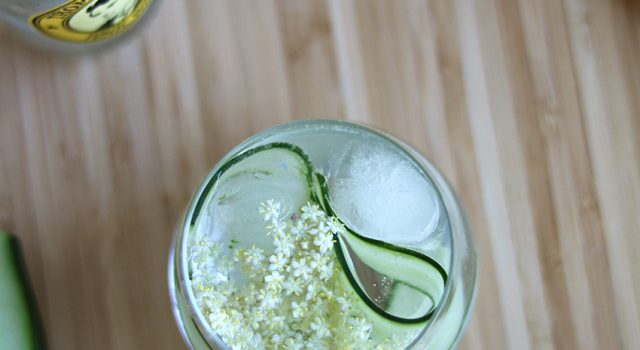 gin-tonic met vlierbloesem