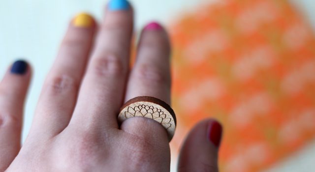 houten ring uit de zero waste geschenkdoos